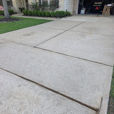 Driveway-cleaning-Friendswood-TX 1